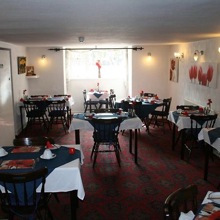 Bed and Breakfast The Fairmile Литам-Сент-Эннс Экстерьер фото