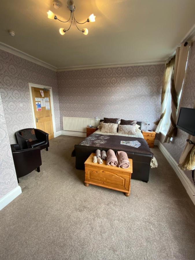 Bed and Breakfast The Fairmile Литам-Сент-Эннс Экстерьер фото
