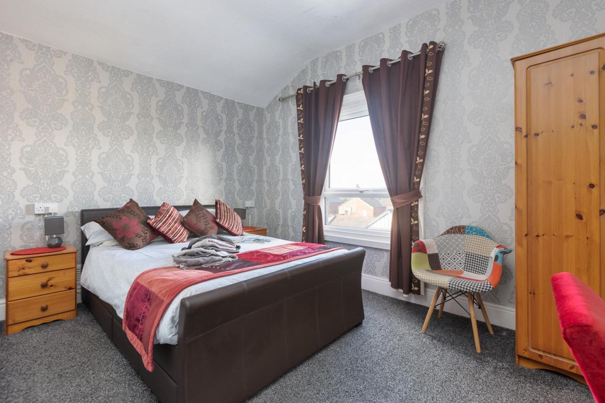 Bed and Breakfast The Fairmile Литам-Сент-Эннс Экстерьер фото